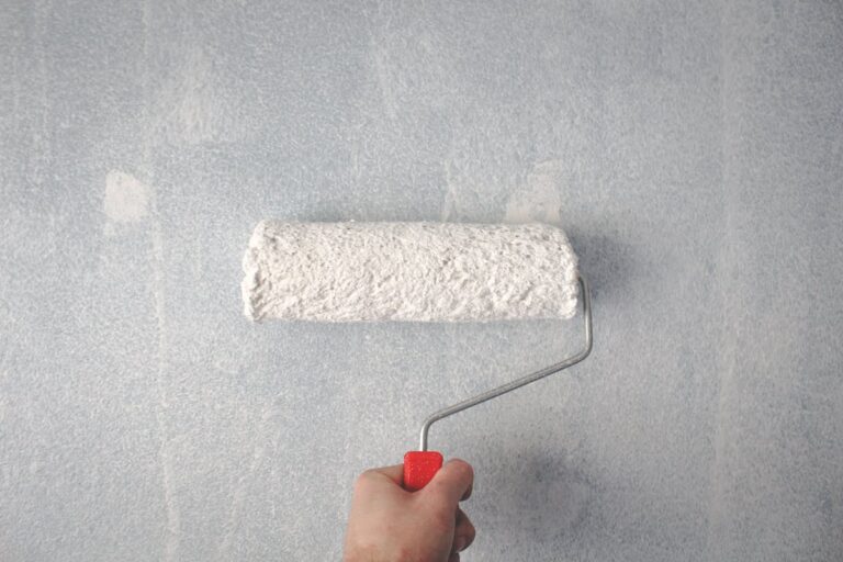 Peinture murale interieure
