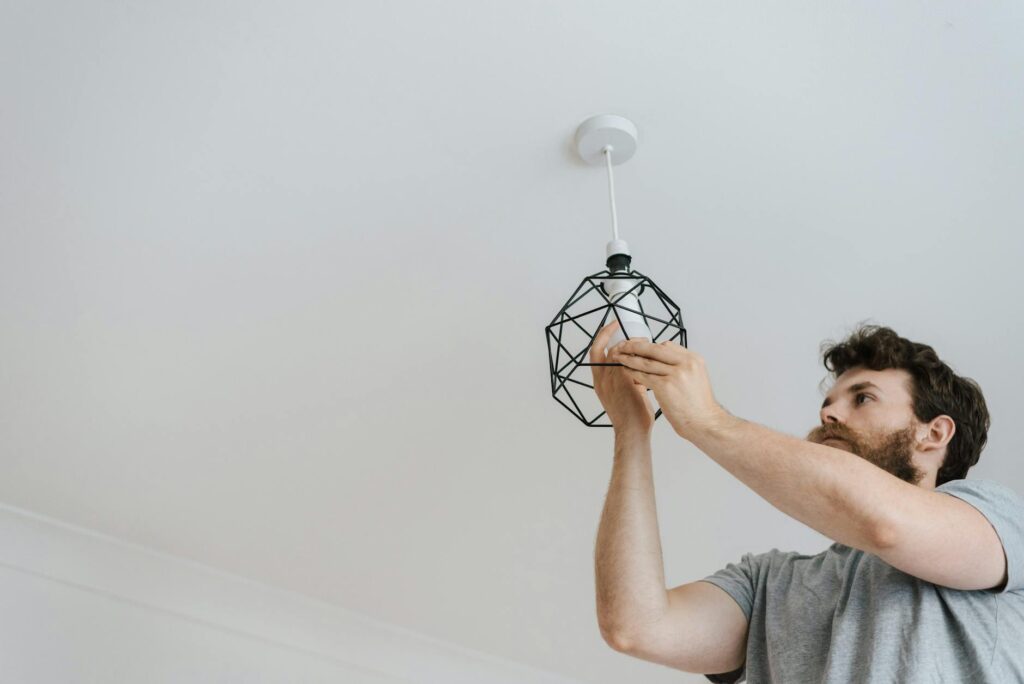 Installer un variateur de lumière (LED compatible)